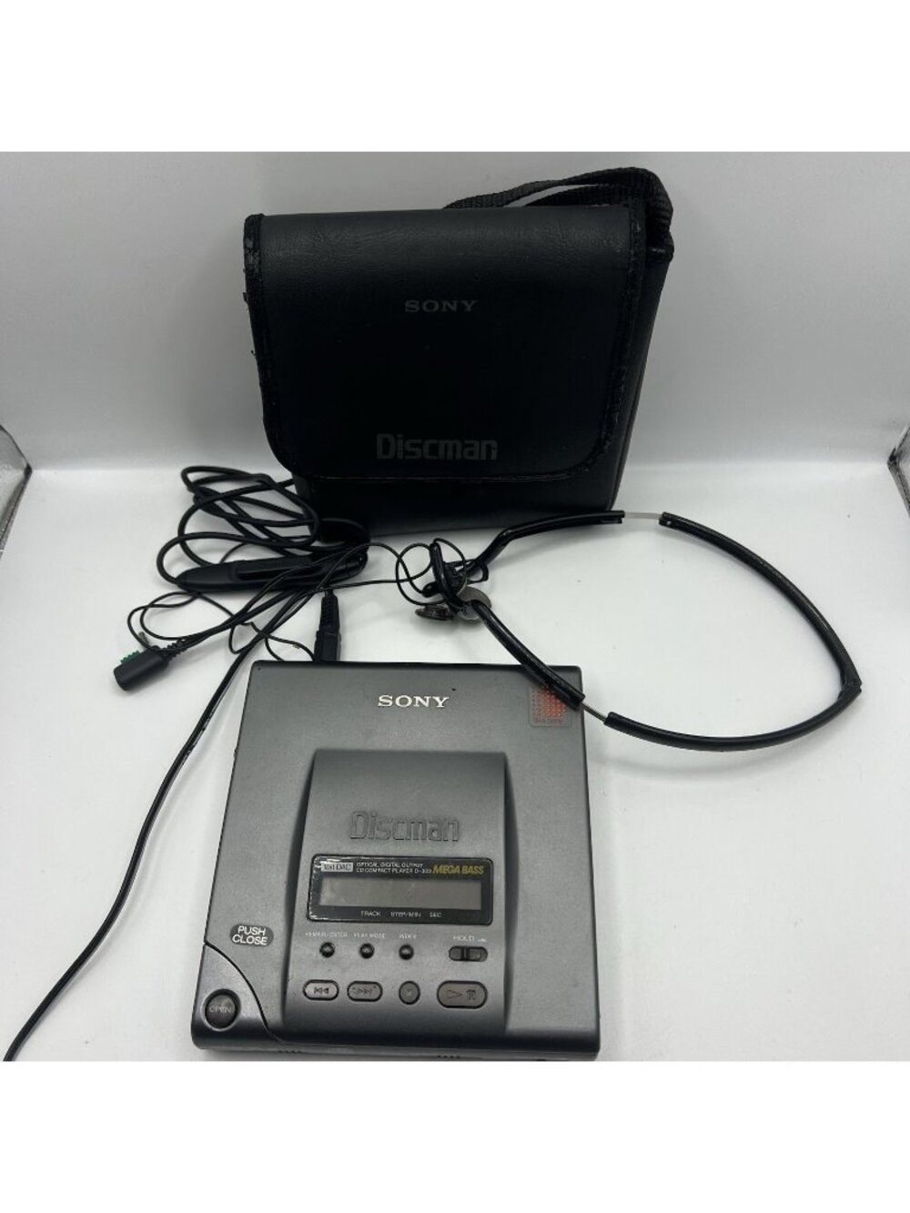 Sony Discman D-303 Portable CD Player SKIPS Audiophile Optical Out Japan